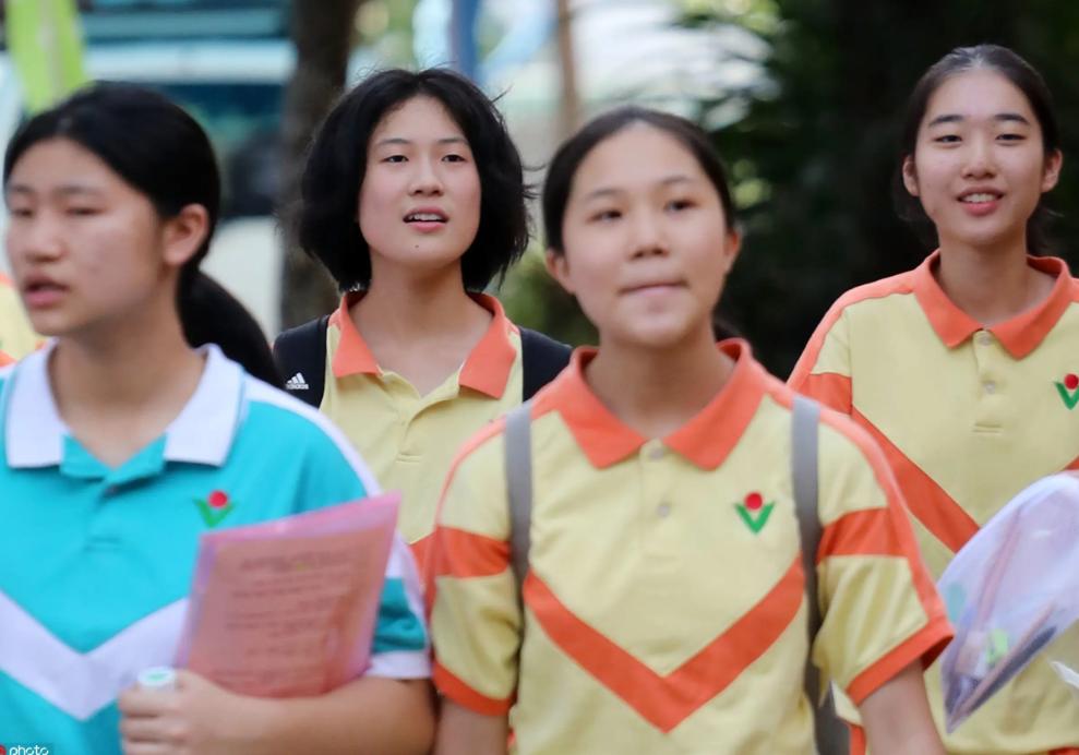 中考成绩公布考了300多分,2023年中考考了最高分是801分吗