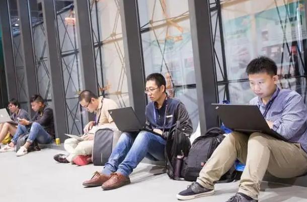 程序员为何越老越吃香,程序员为什么越老越吃香