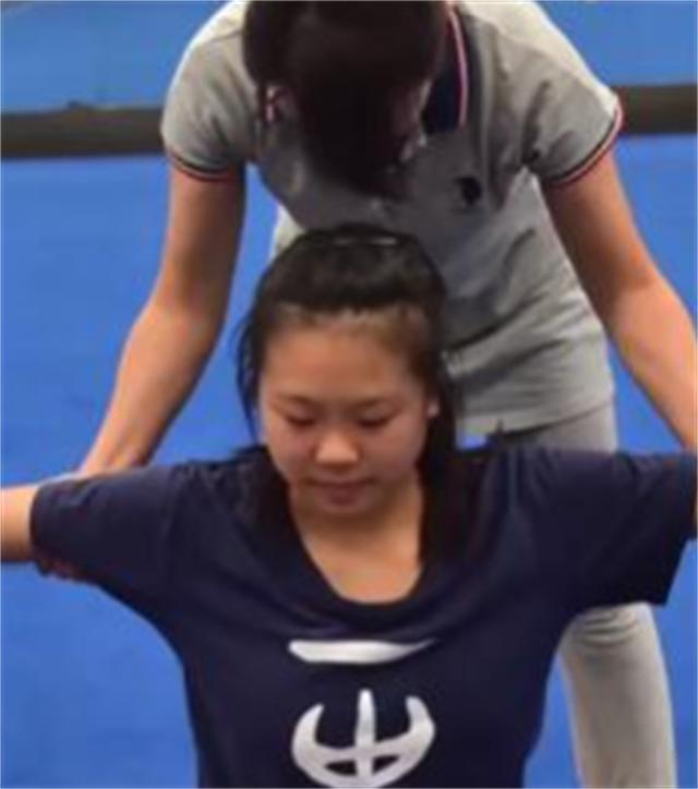 罗子欣一字马新闻评述,罗子欣一字马高考分数