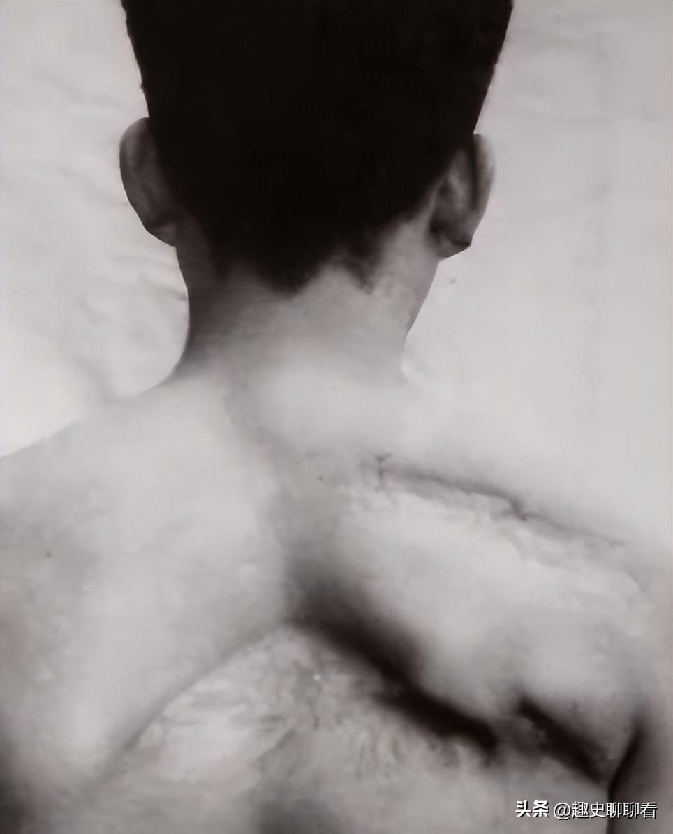 晚清小脚女子彩色老照片,晚清地主婆老照片