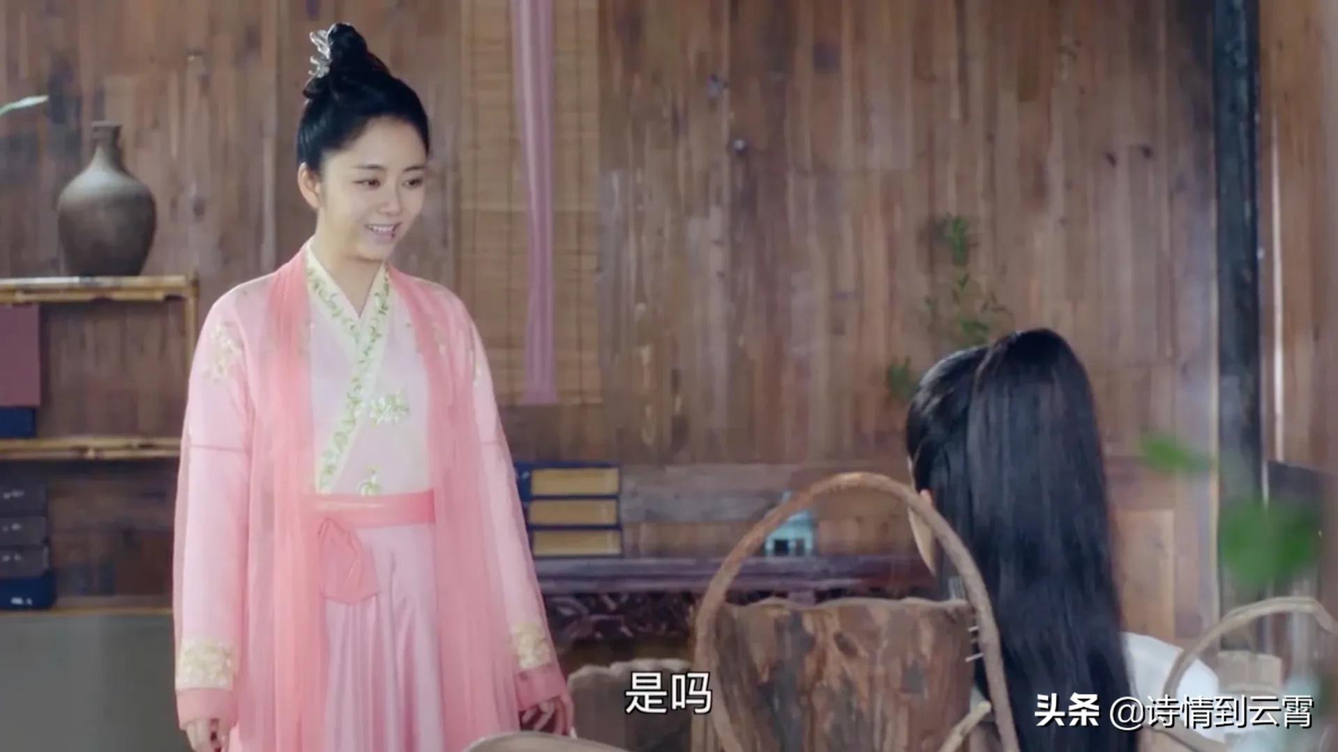 锦衣之下今夏知道陆绎被打入牢中,锦衣之下陆绎得知真相