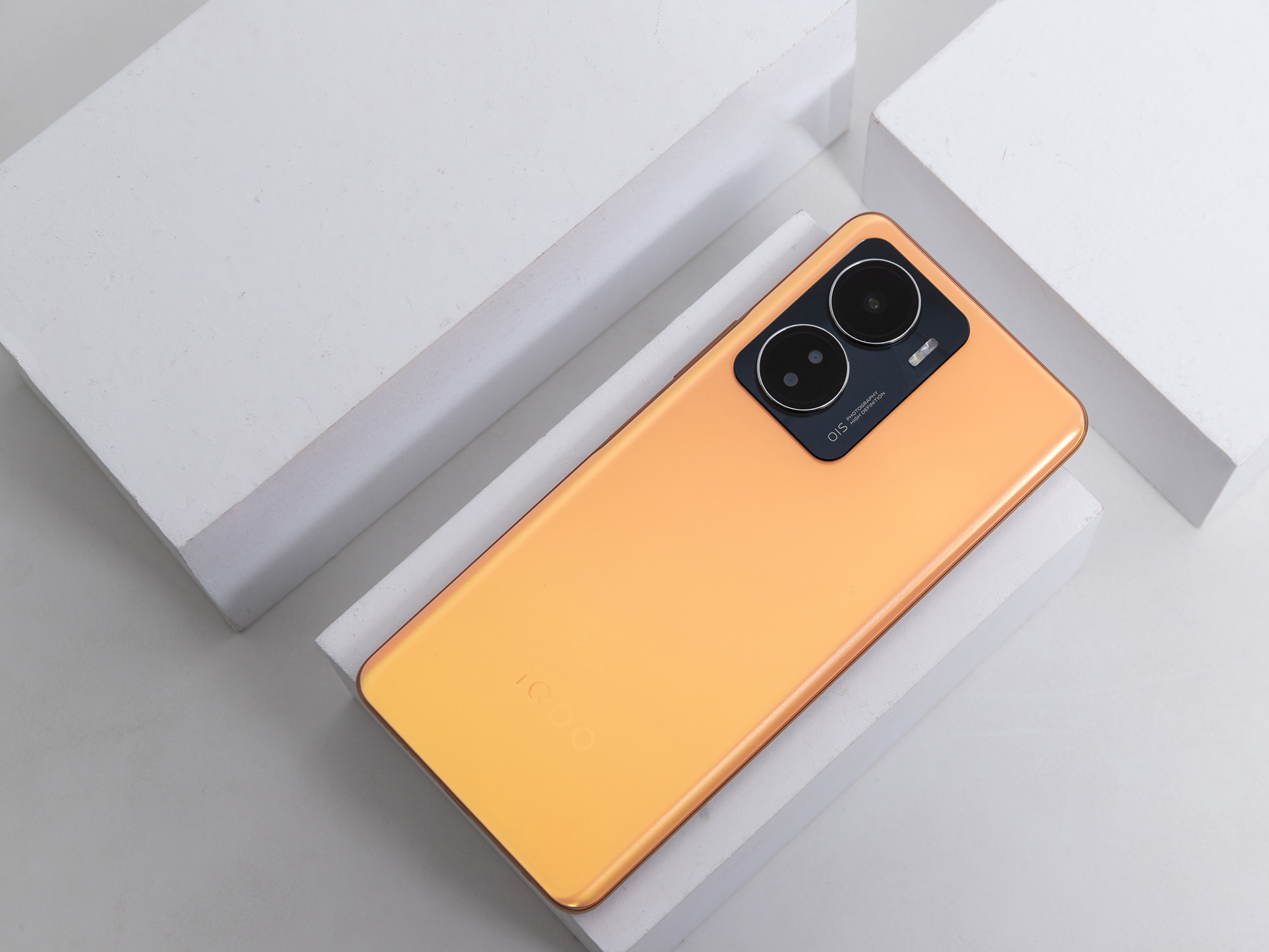 “开学”换手机，这4款最佳“大电池”手机，能流畅再用4年