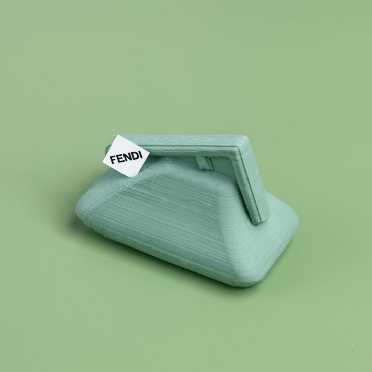 跟着「鞋子哥」逛巴黎甜品！每双鞋都适配！还能这么拍！