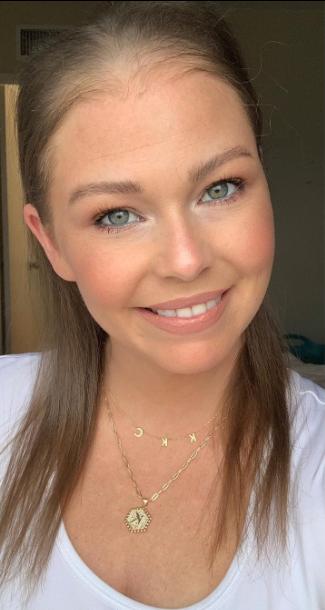 头发少的优雅发型,半分钟搞定气质减龄发型