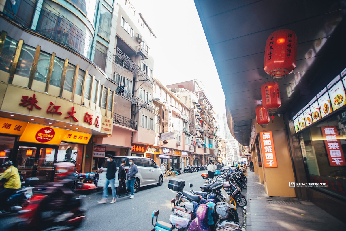 上海好吃到破产的小吃街,曾经繁华的上海街道如今空无一人