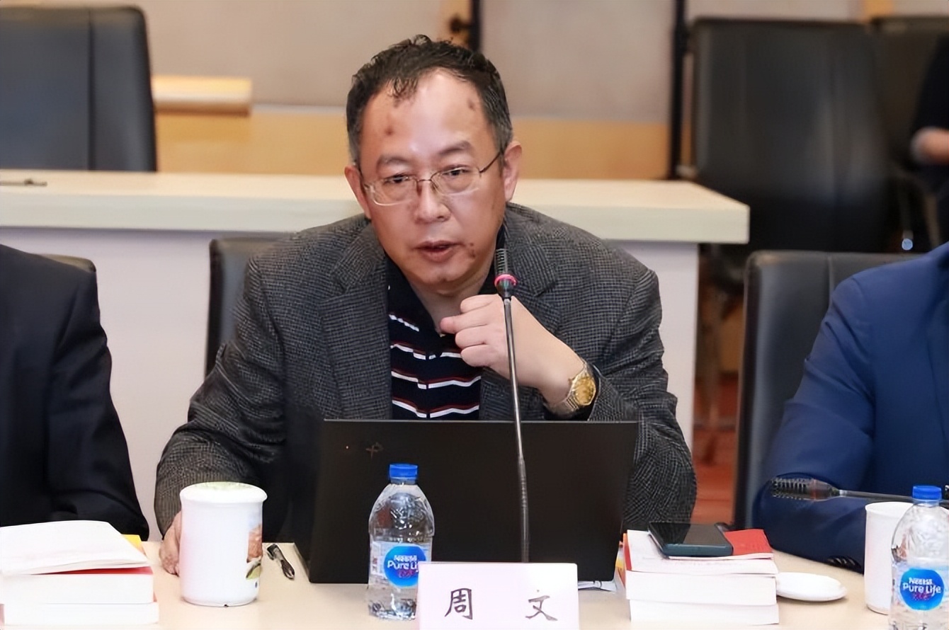 党的二十大精神宣讲团走进校园,学习研讨党的二十大报告精神