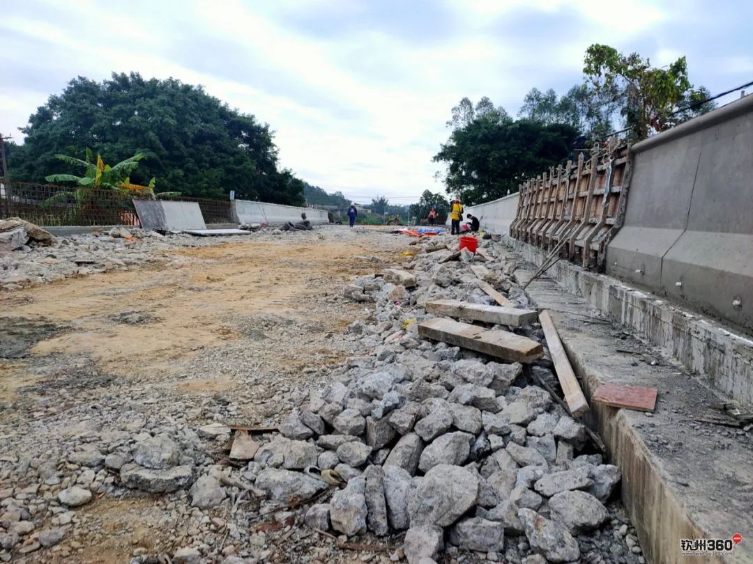 钦州金华路至大垌文头麓,大垌文头麓桥通车
