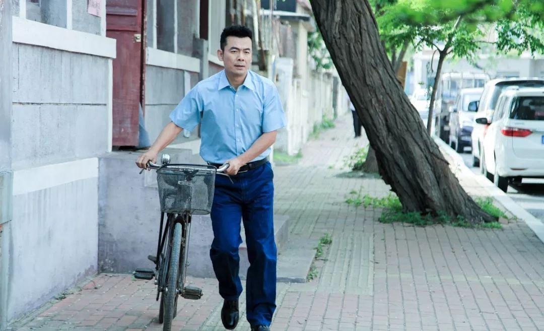 宋佳伦简历,宋佳伦夫妻近照