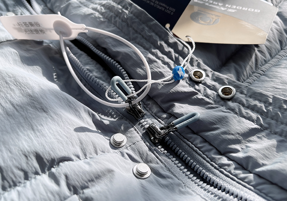 加拿大鹅有没有国产,和加拿大鹅一样的国产品牌是哪个