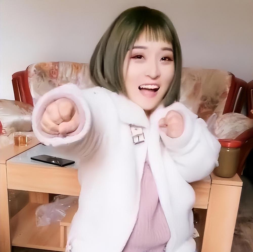 河北小伙娶侏儒症女子,侏儒男人对妻子打掉孩子