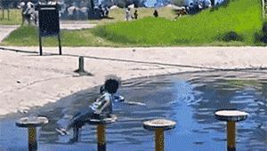 特斯拉突然失控撞歪电线杆,特斯拉瞬间失控事件