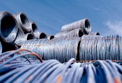 1993年就能诈骗5亿的钱宏，逃亡海外8年骗财骗色，他是如何落网的