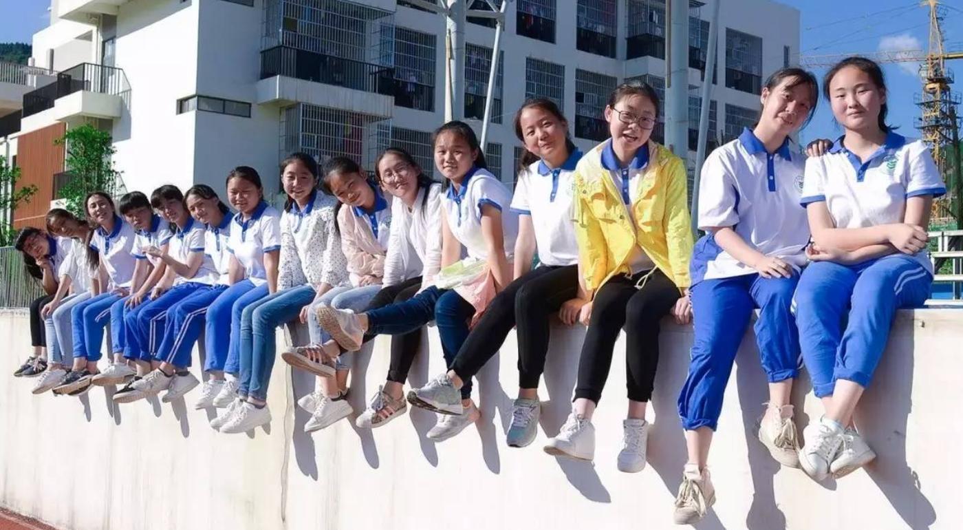 营造和谐共进的校园氛围,为学校营造风清气正的教育环境