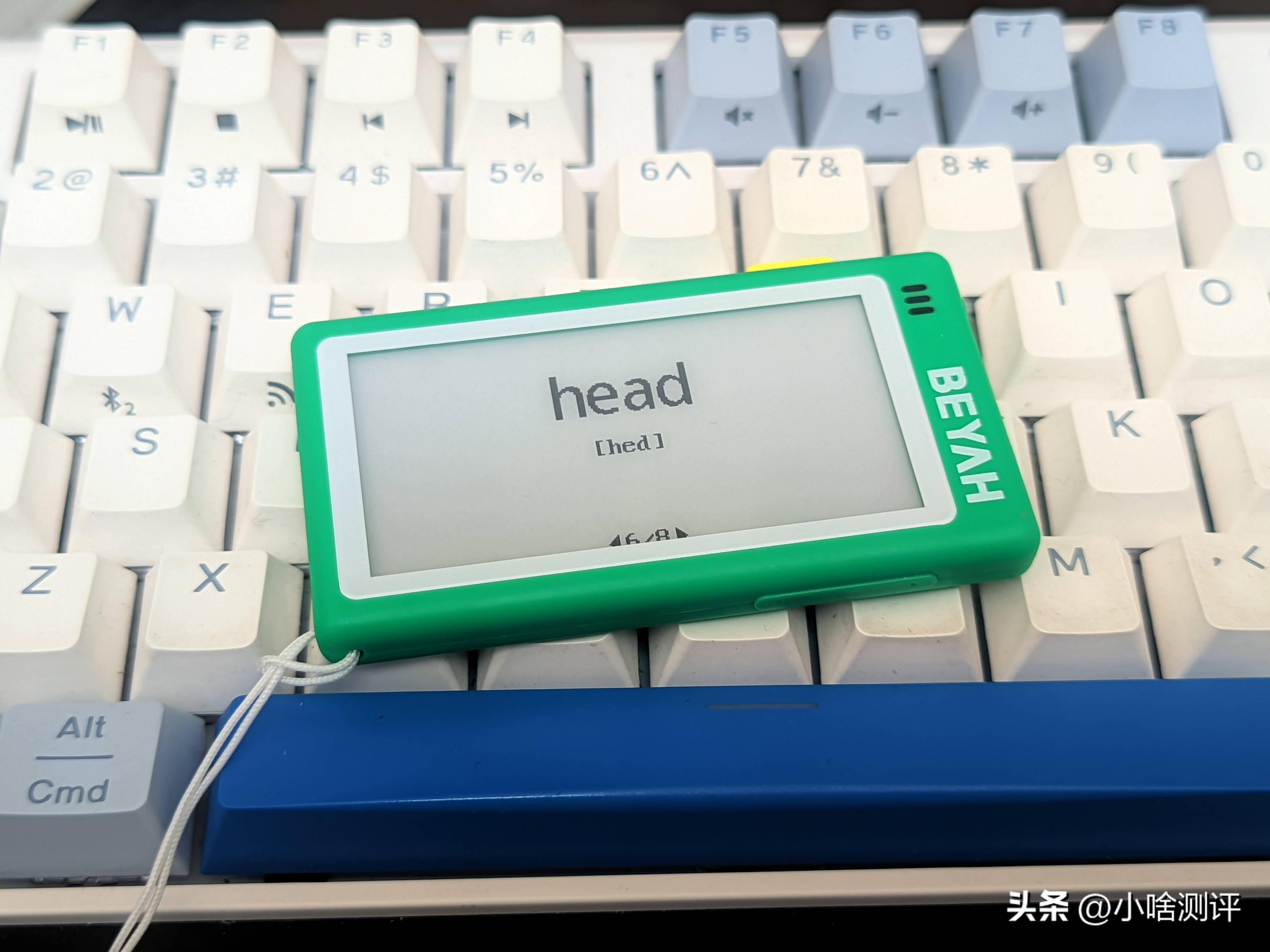 全面屏资源丰富、外教发音、离线可用，背单词用背呀电子单词卡D1