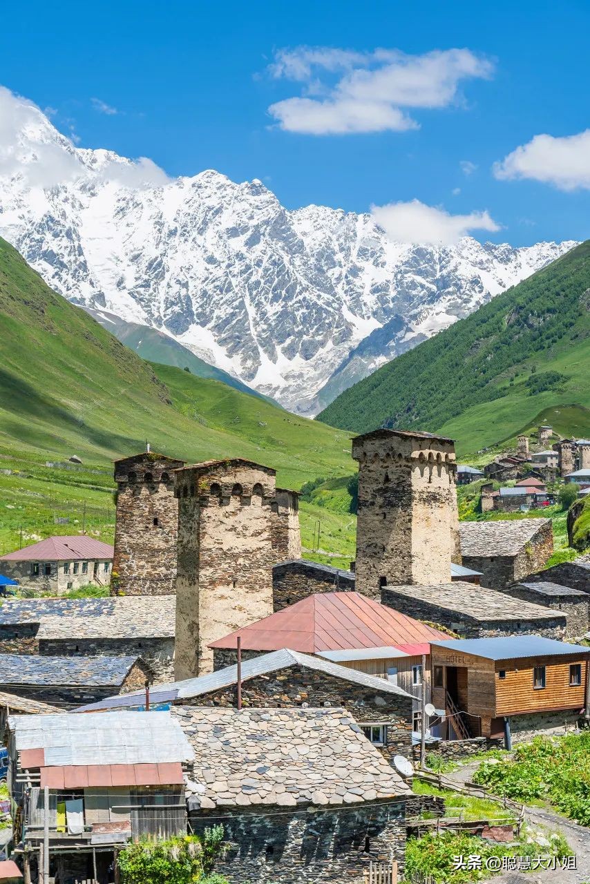 直飞，瑞士平替！这国安全性高，月薪6k算富裕，对中国超友好