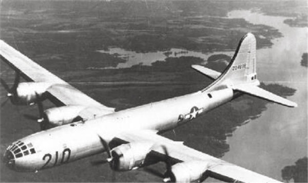 中国第一颗原*弹子**爆炸成功，毛主席却说要先通知日本，这是为啥？