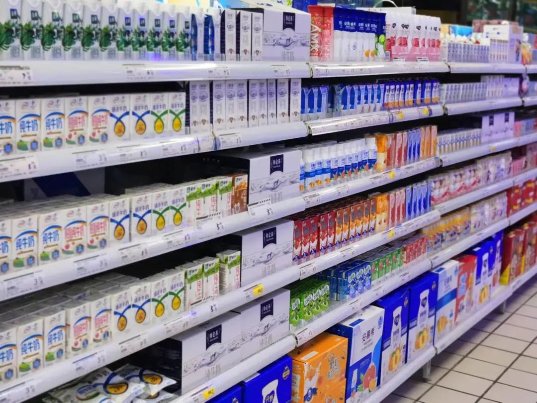 破产重组之际董事长辞任，“小白奶”鼻祖科迪怎么了？