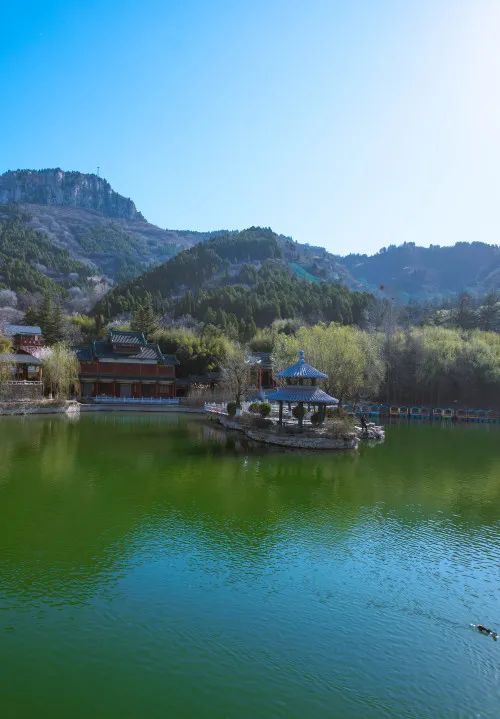 济南旅游公交专线有哪些 (济南近郊公交直达的游玩场所)