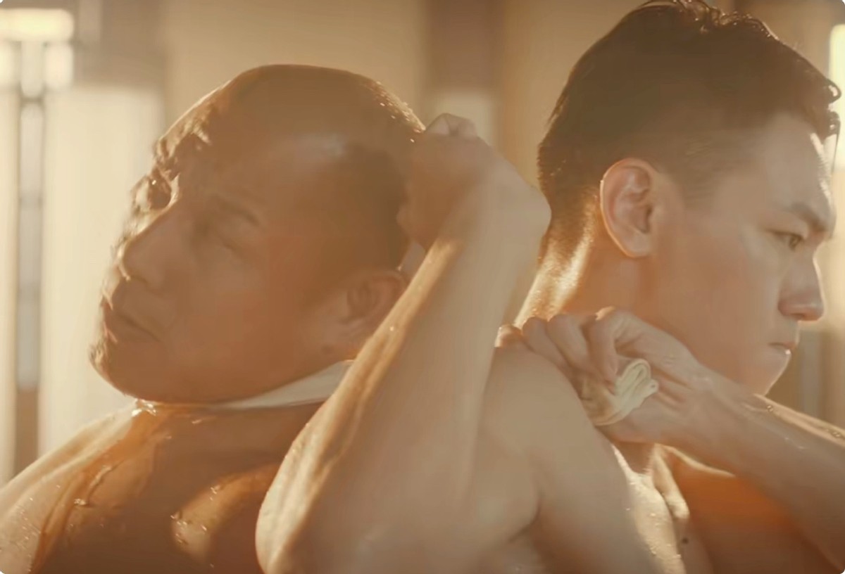 力压《人世间》，飙升榜夺第一，电影版《老九门》开播就是王炸片