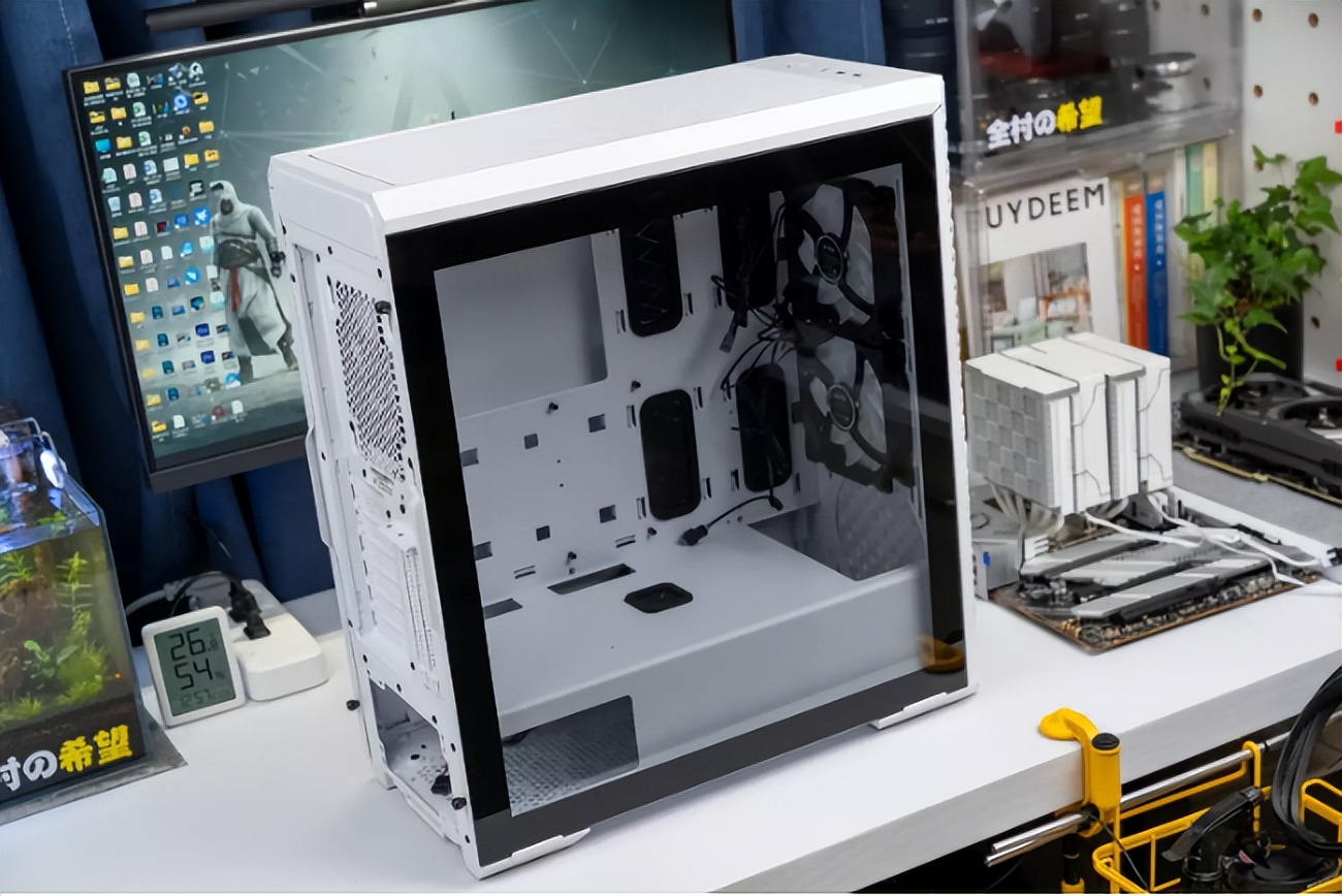 xpg白色机箱,xpg白色和金色