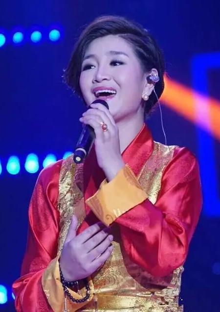 降央卓玛自曝成长经历,降央卓玛一共几次婚姻