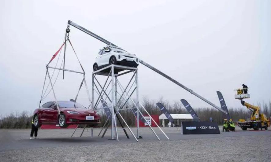 坦克压顶！抗压的奇瑞小蚂蚁，扛得住车主的批量投诉吗？