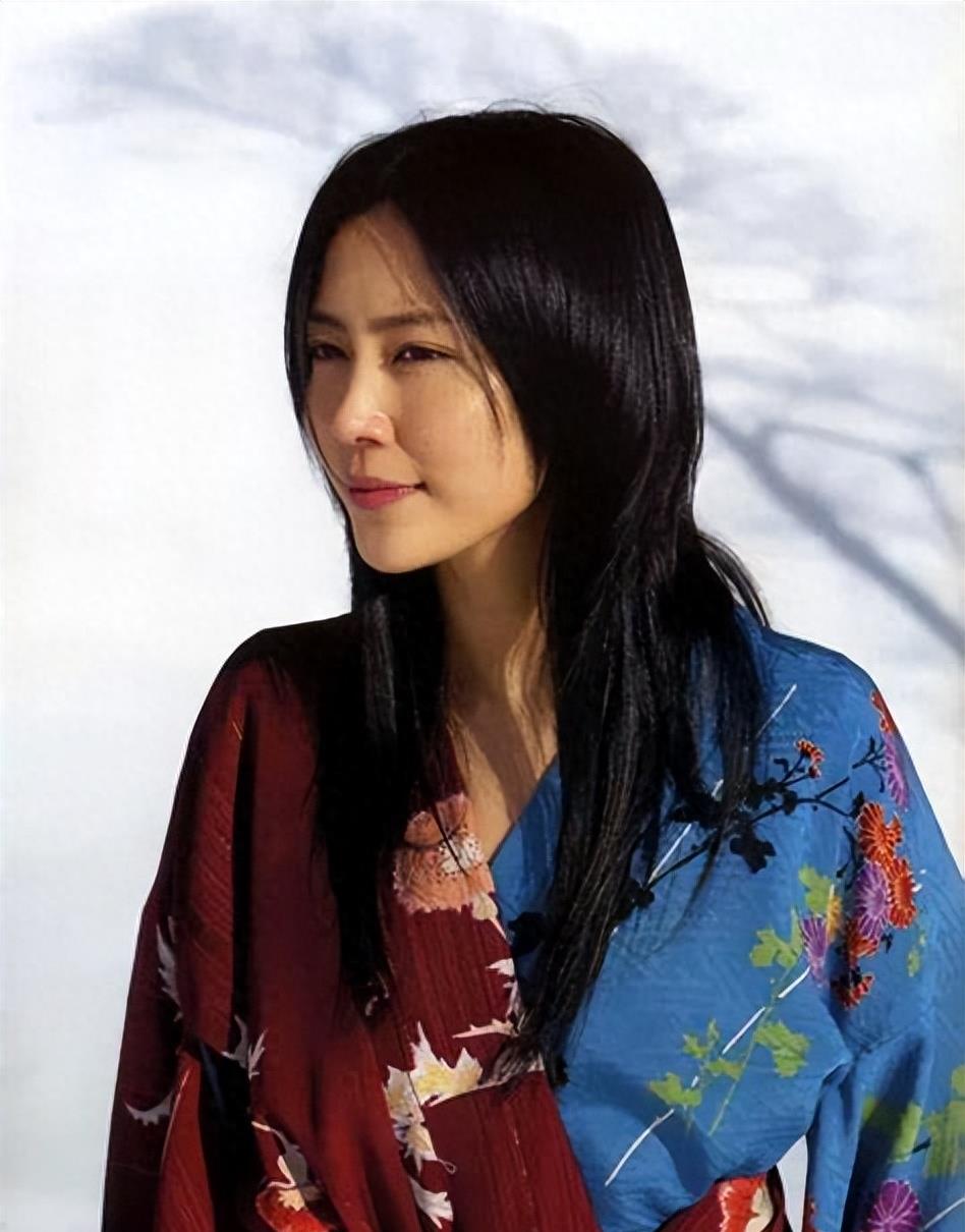 星名美津纪从手到脚的照片,日本明星美津纪