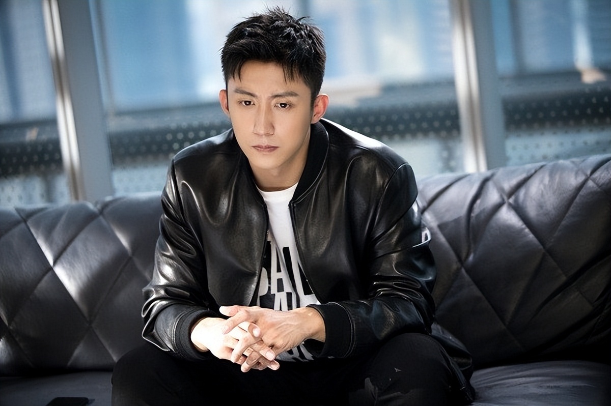 孤战黄景瑜辛芷蕾第一集,黄景瑜辛芷蕾孤战里演情侣吗