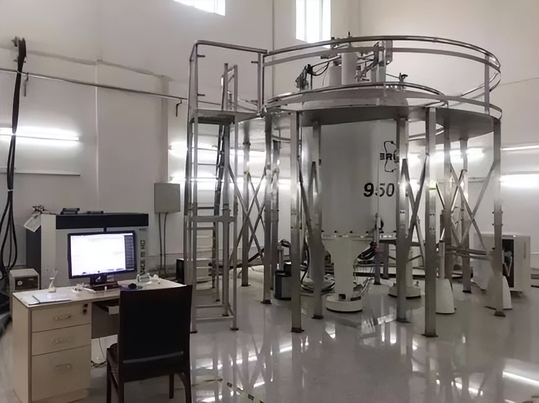 科研仪器上的战争，要先付钱才上门维修，哪家企业敢这么蛮横？