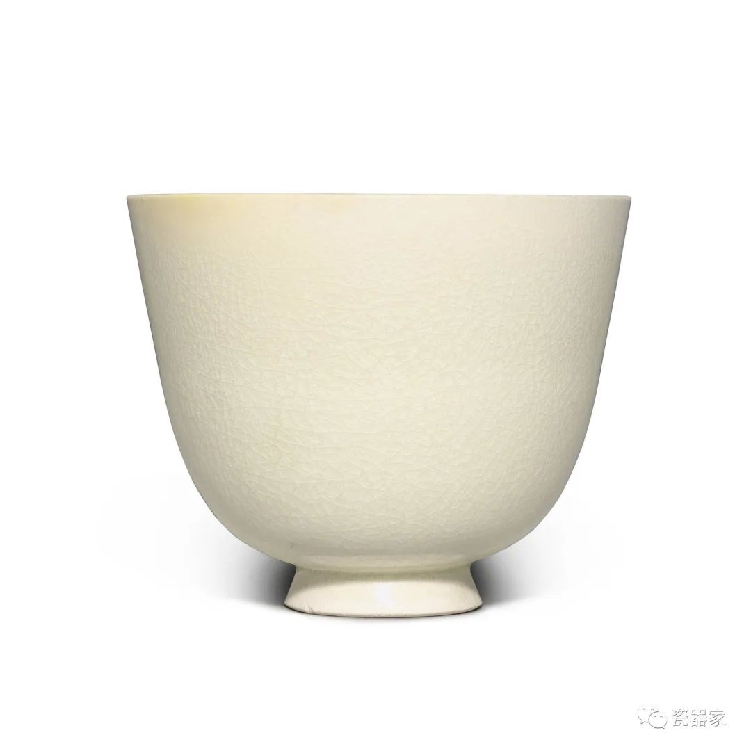 苏富比瓷器秋拍 (苏富比19年香港瓷器春拍)