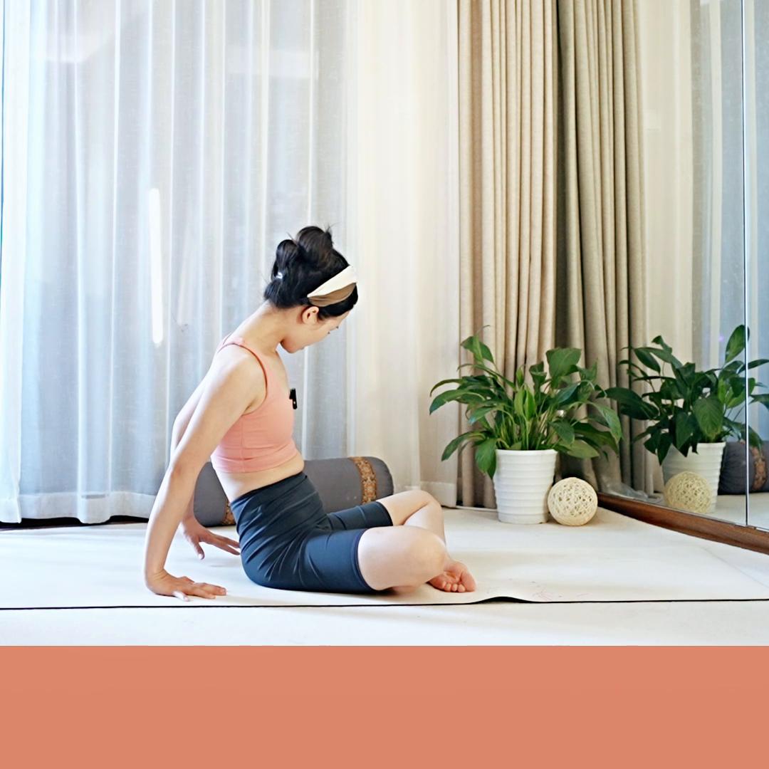 瑜伽臀部拉伸视频,颈肩拉伸瑜伽视频