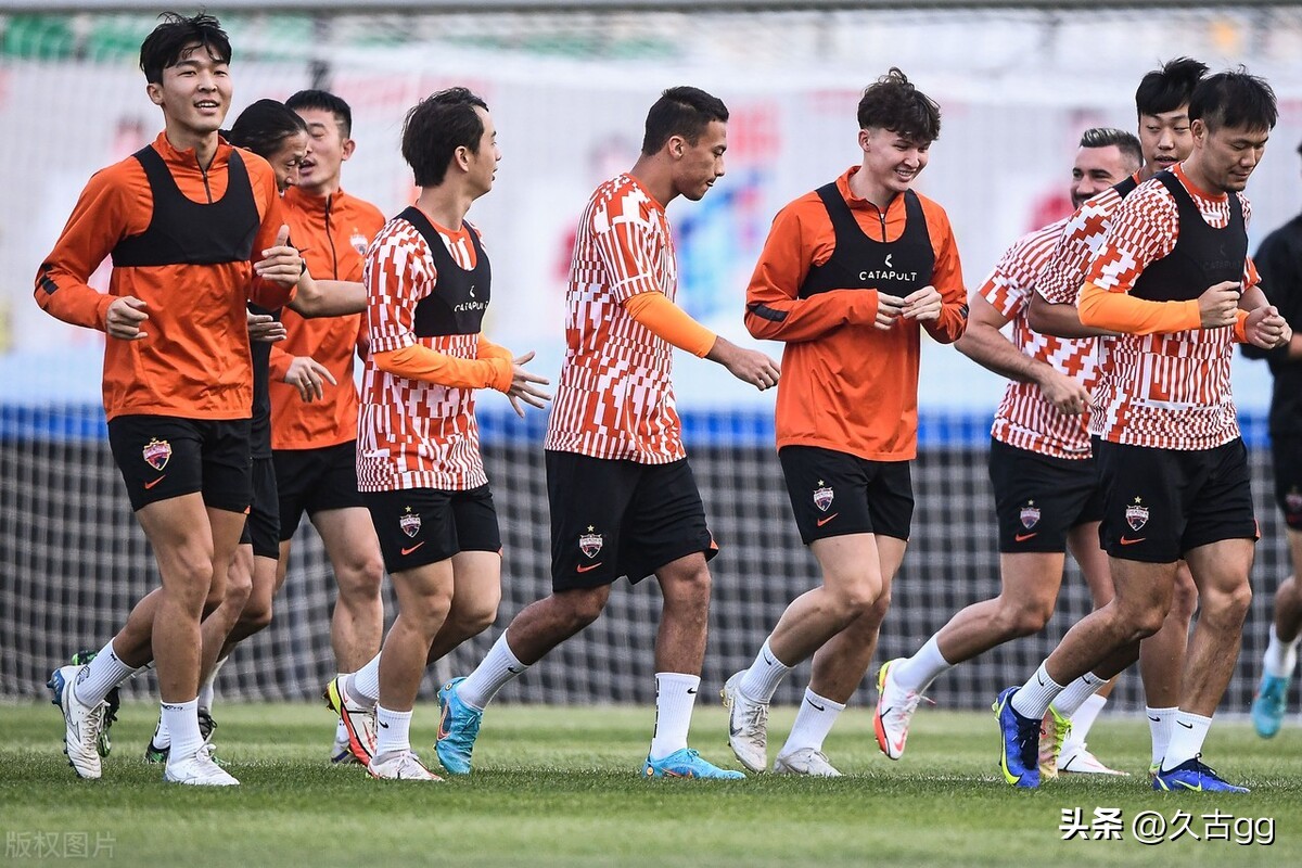 申花无缘晋级亚冠淘汰赛,青岛海牛主场0-1上海申花无缘决赛