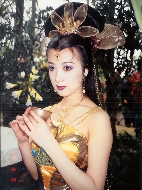 江疏影金巧巧同台,金巧巧和江疏影什么关系