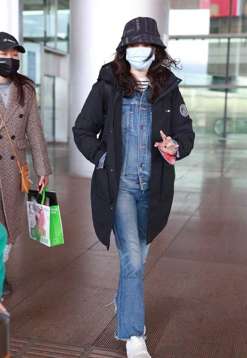 宋佳白裤子穿搭,宋佳牛仔外套搭配图片