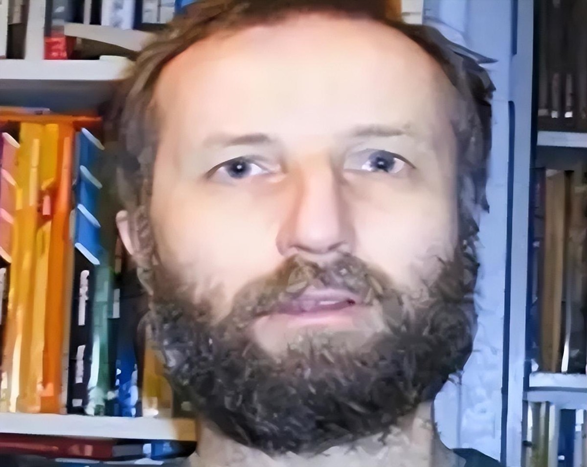 23岁女富豪生活奢靡,黑龙江女首富离婚