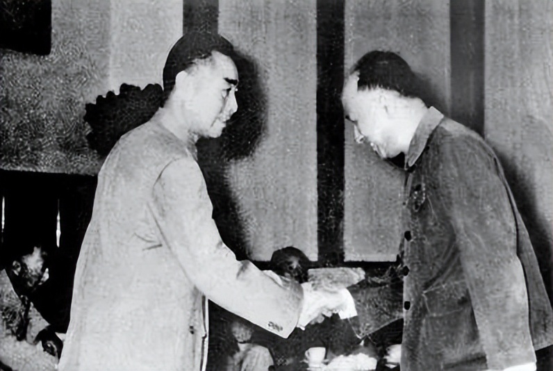 超强底气谦逊有礼的钱学森：怎样成为品质坚韧的学霸，吃苦就行吗