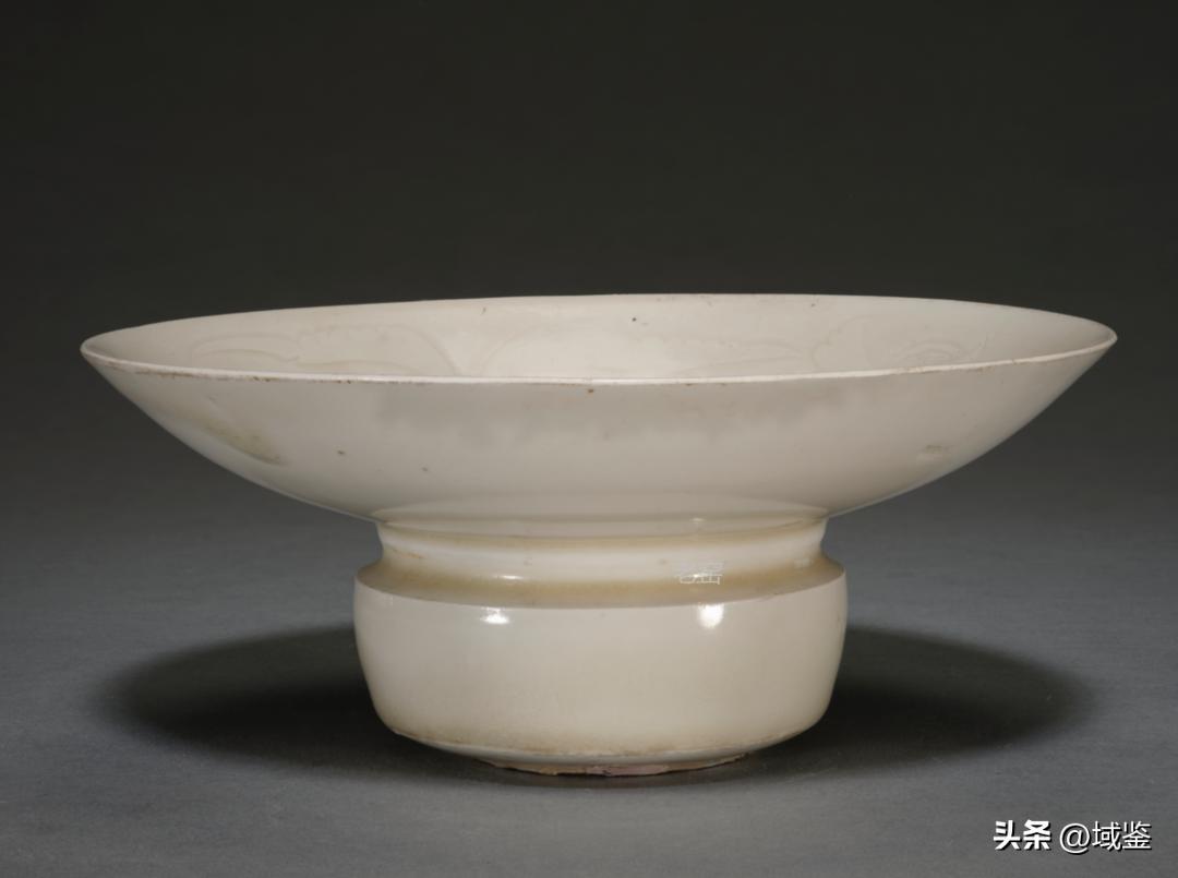 一个痰盂拍卖1亿,一只痰盂上了外国拍卖会