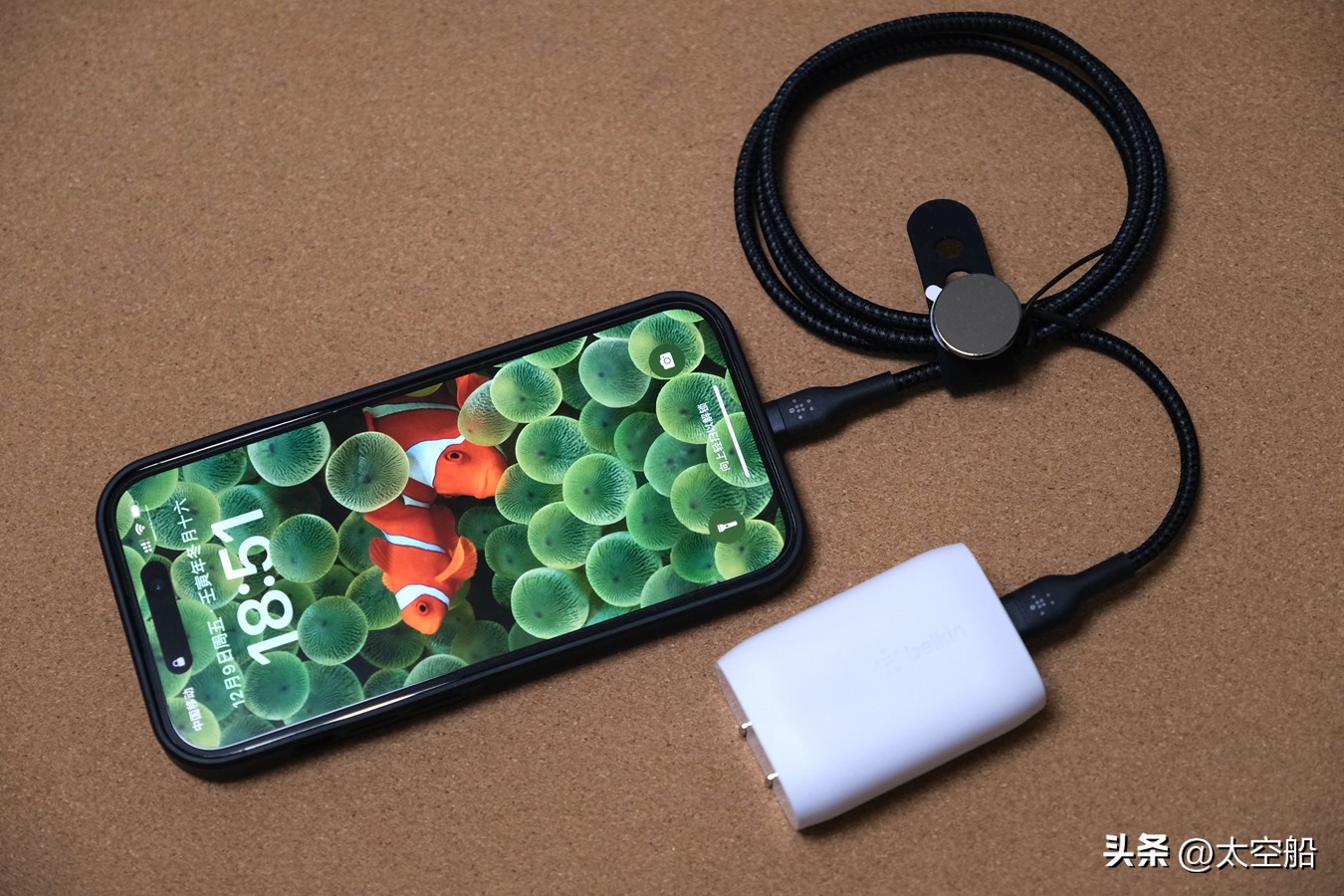 入手iphone14promax还是等15,iphone14pro值得入手不