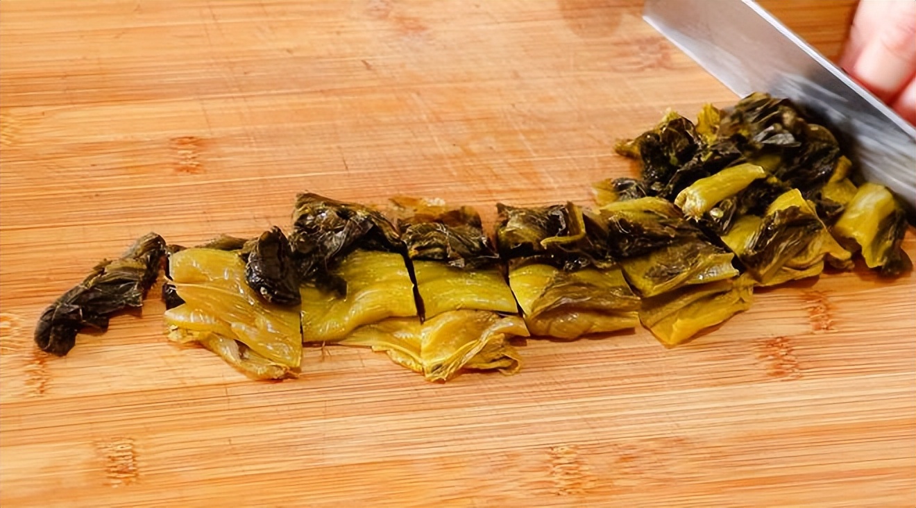 鸭血怎么做好吃营养价值高,鸭血怎么吃好吃又嫩