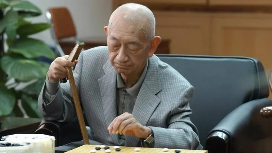 围棋女王vs崔精,围棋女棋手崔精