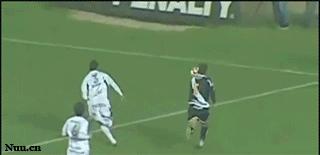 世界足坛的搞笑场面,世界足球史上最搞笑的瞬间
