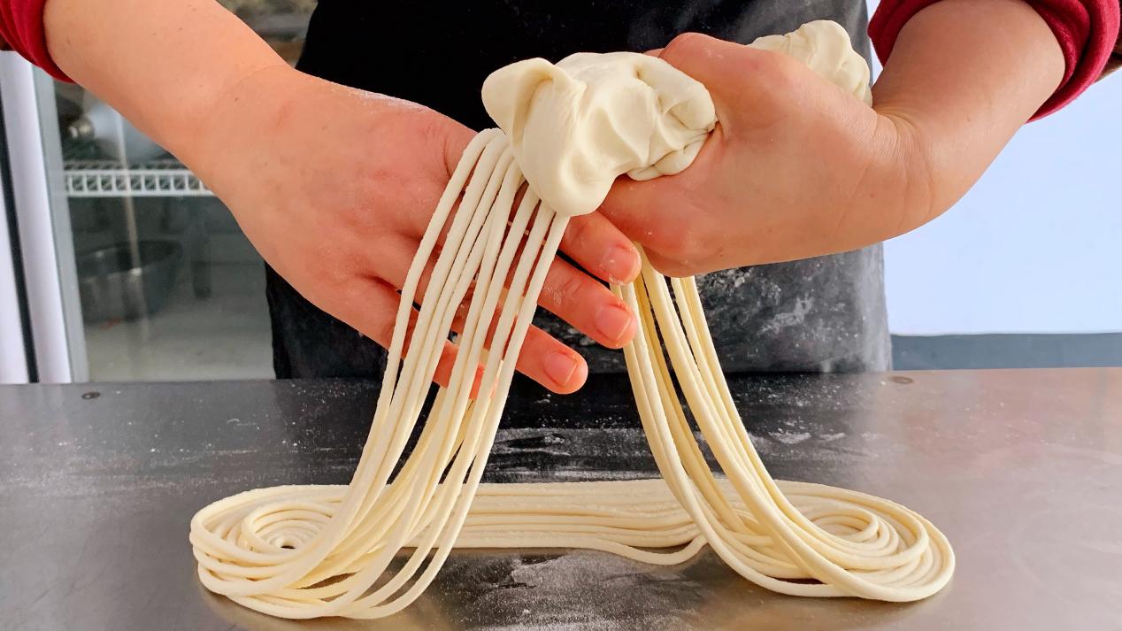 土碱面和碱面有什么区别,做面条放碱面有什么作用