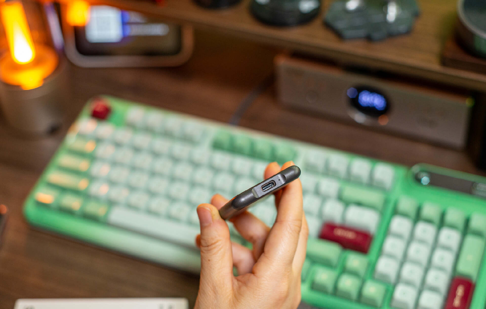 既是移动存储还能给XSS扩容，价格便宜量又足｜爱国者S7移动硬盘