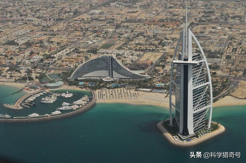 中国人在迪拜打工的真实情况,中国人去迪拜打工的真实生活