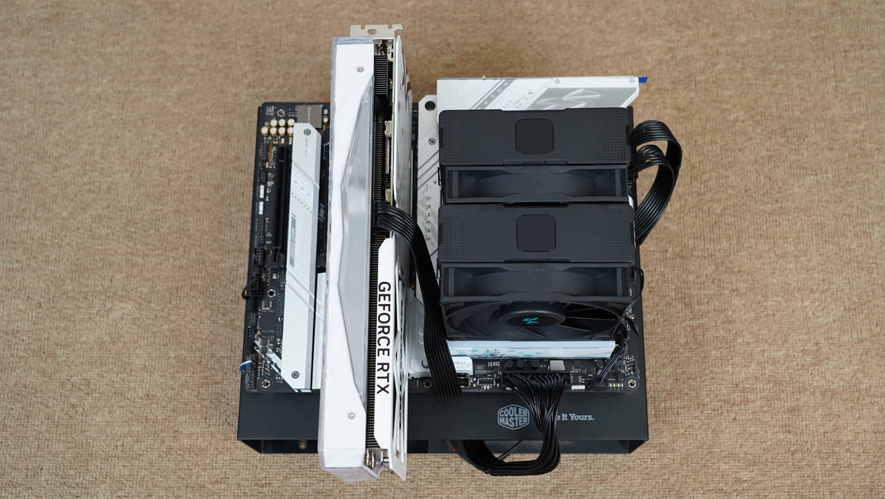 猫头鹰和大霜塔差距大,大霜塔评测对比猫头鹰