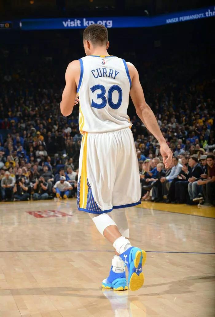 新王登基，三分王者史蒂芬.库里