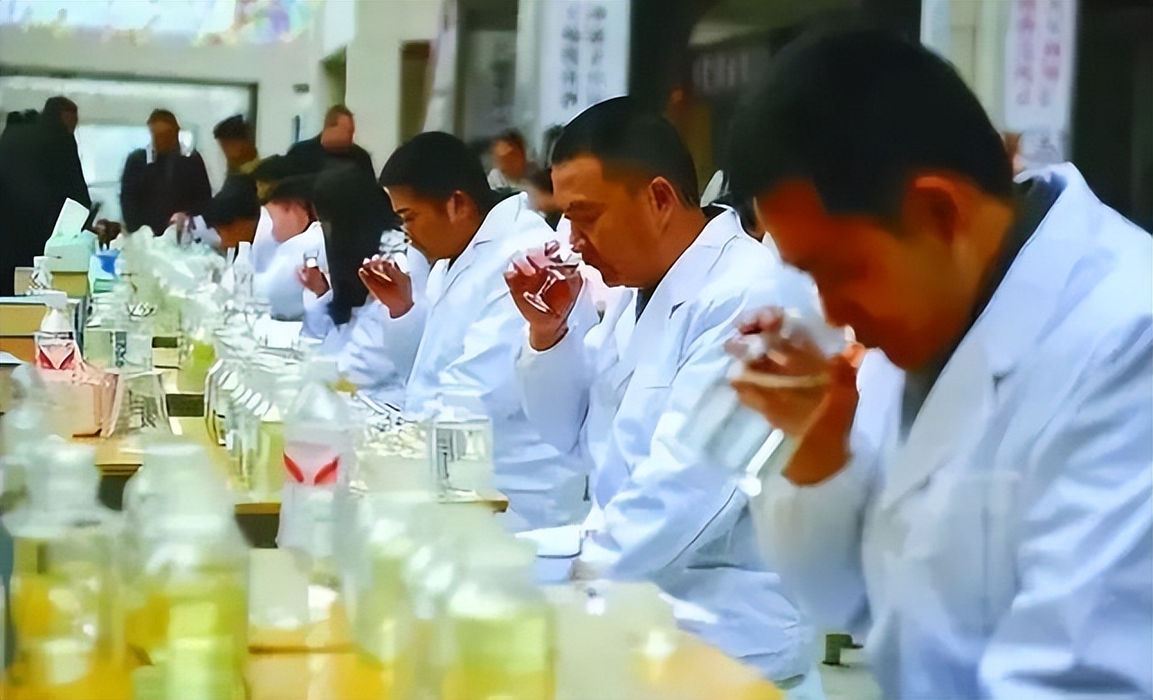 古玩市场茅台,古玩市场买茅台