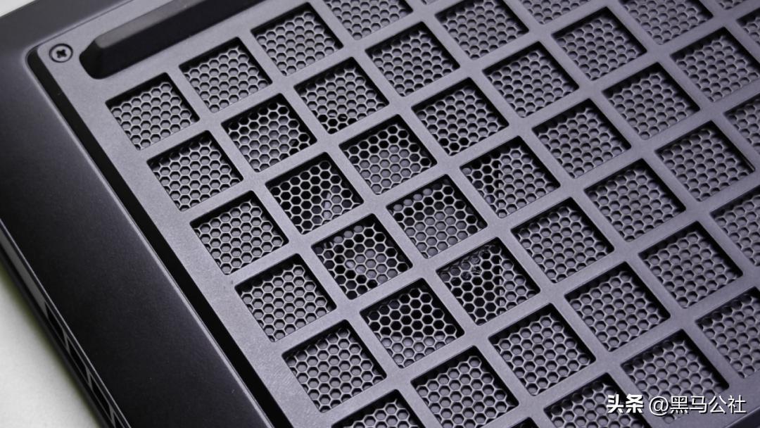 当前最值得入手的游戏本,只要9块9就能买到的游戏机