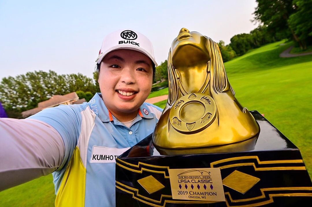 中国高尔夫名将冯珊珊宣布退役,中国高尔夫女选手冯珊珊