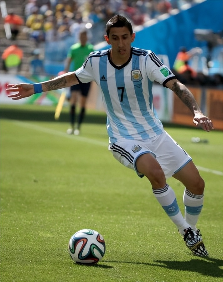 05年世青赛阿根廷梅西,世青赛传奇国青小将